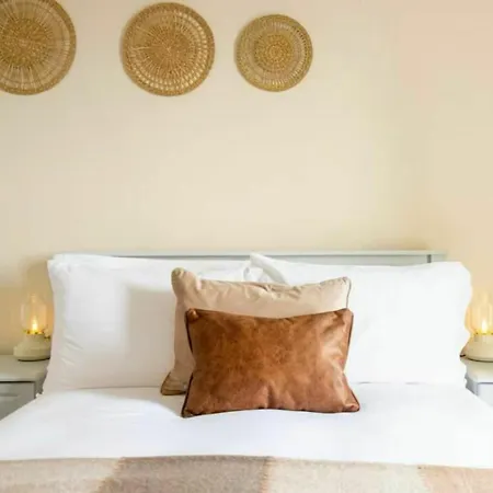 Stylish 1bdr Centre